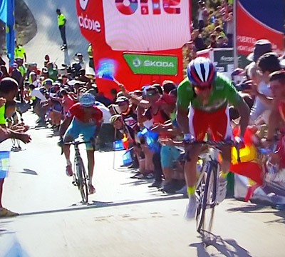 rodriguez devance Aru de 2secondes dans la 16ème étape de la vuelta 2015